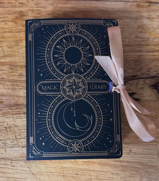 🎁 📚 Bad*ss Book Babe Mini Box (100% off)