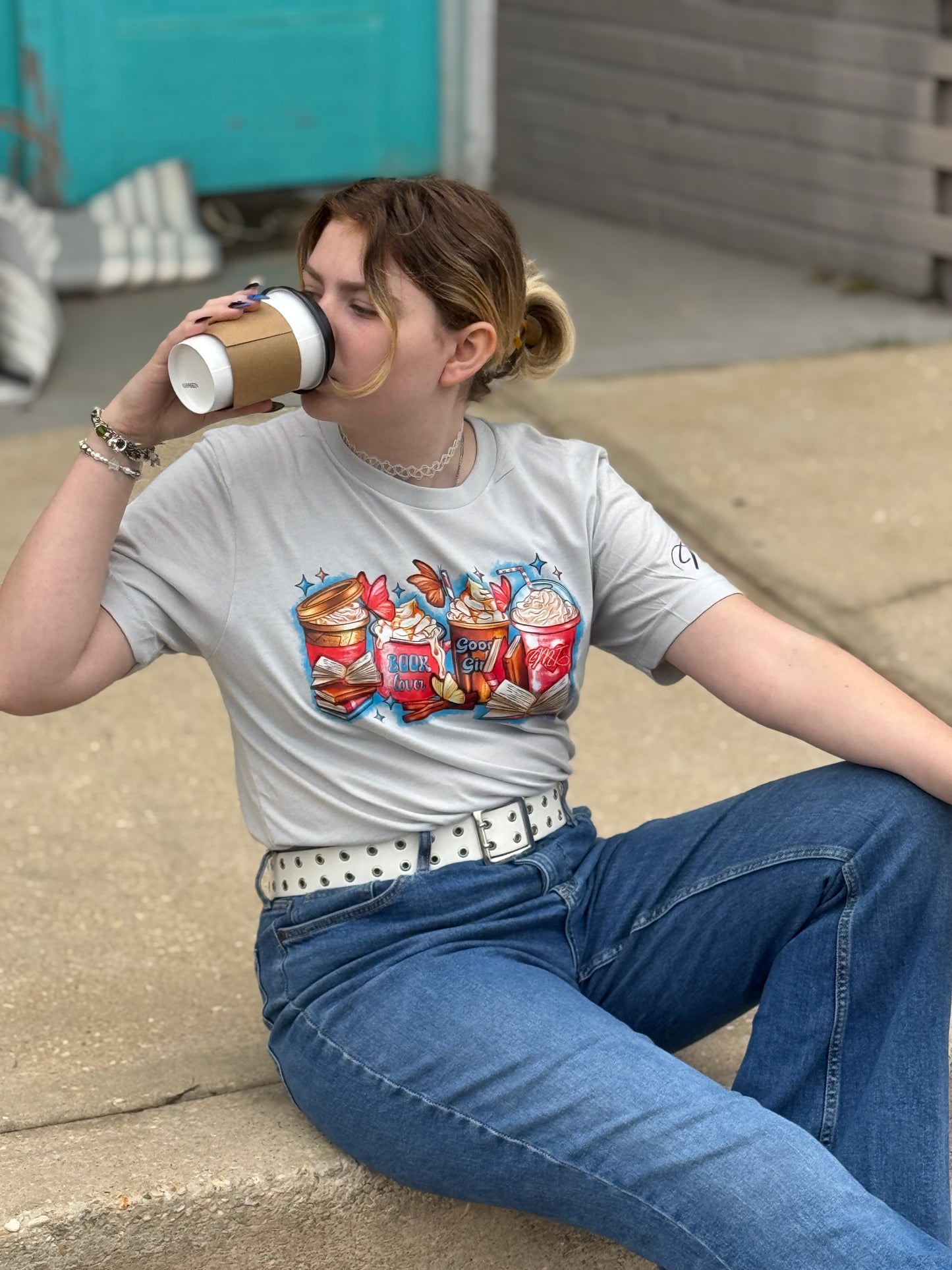 📚 Book Lover Frappe T-Shirt ☕